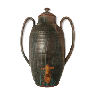 Ancient sandstone vine wine