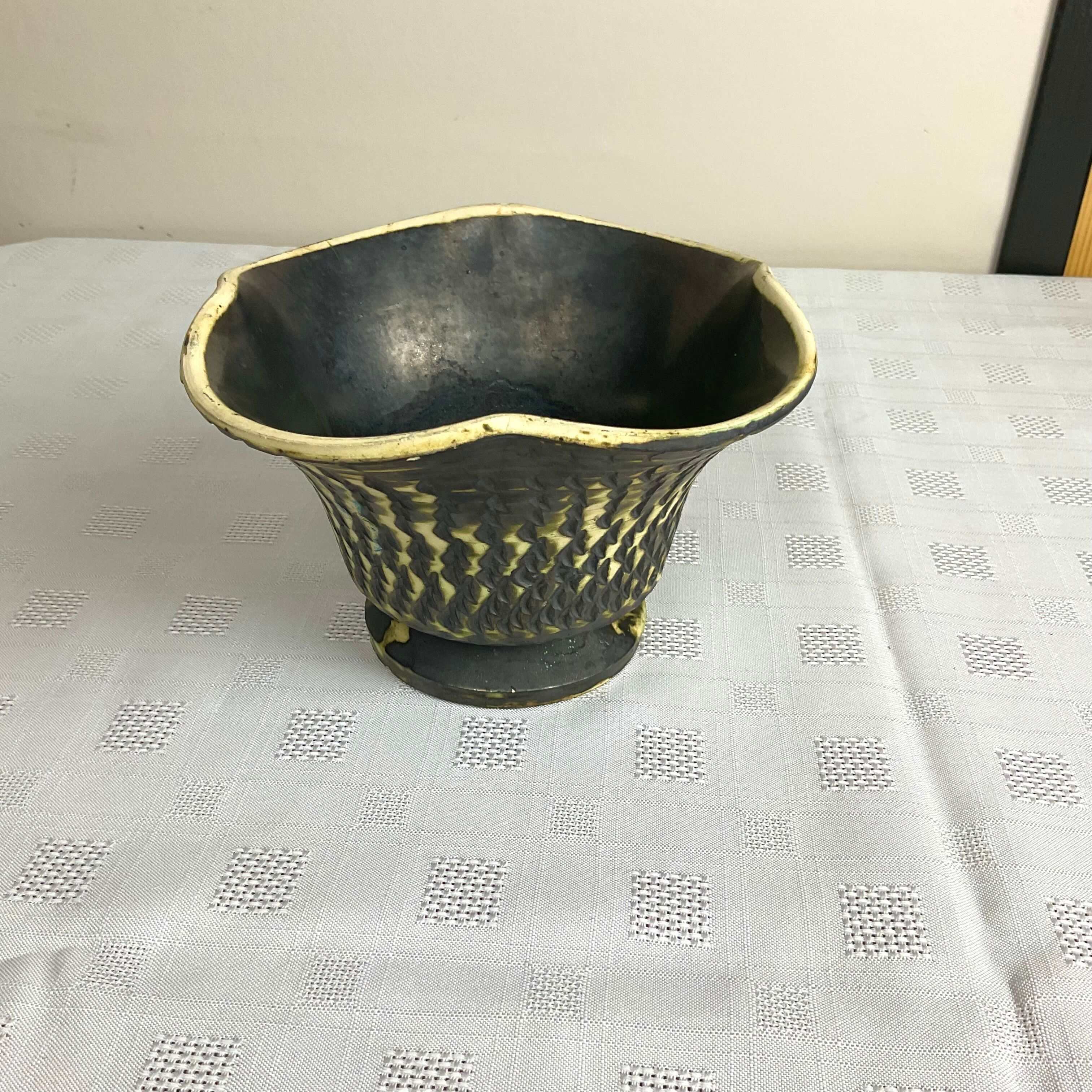 Vintage ceramic pot cover