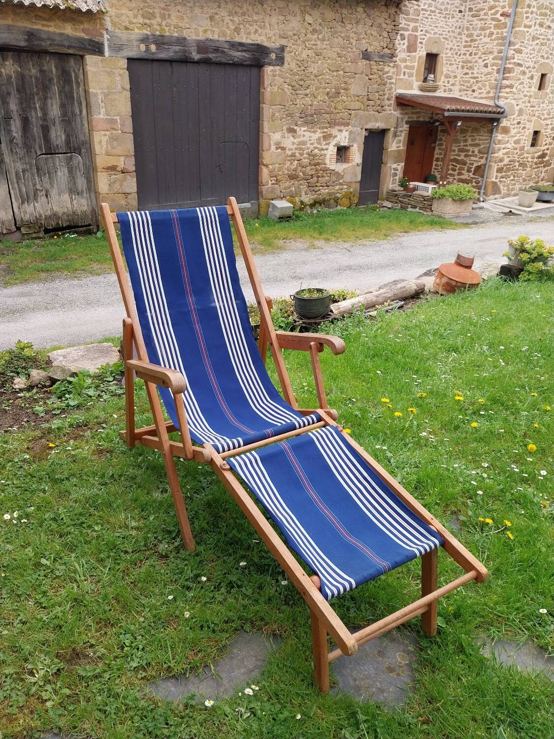Chilean deck chair