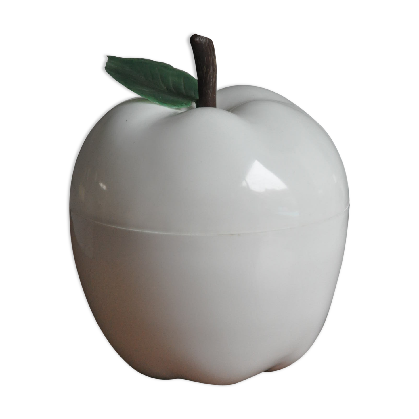 White vintage Apple ice