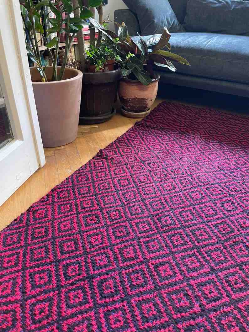 Romanian carpet made by hand in wool