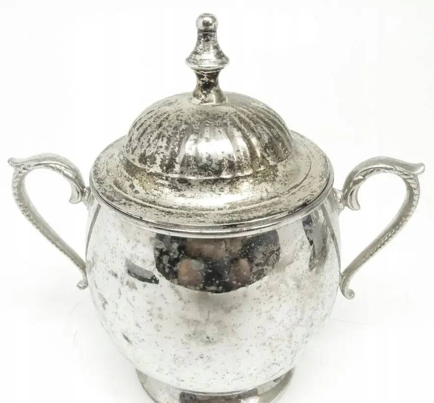 Sucrier, Art Nouveau Art Déco, laiton argenté, Suède, années 1920