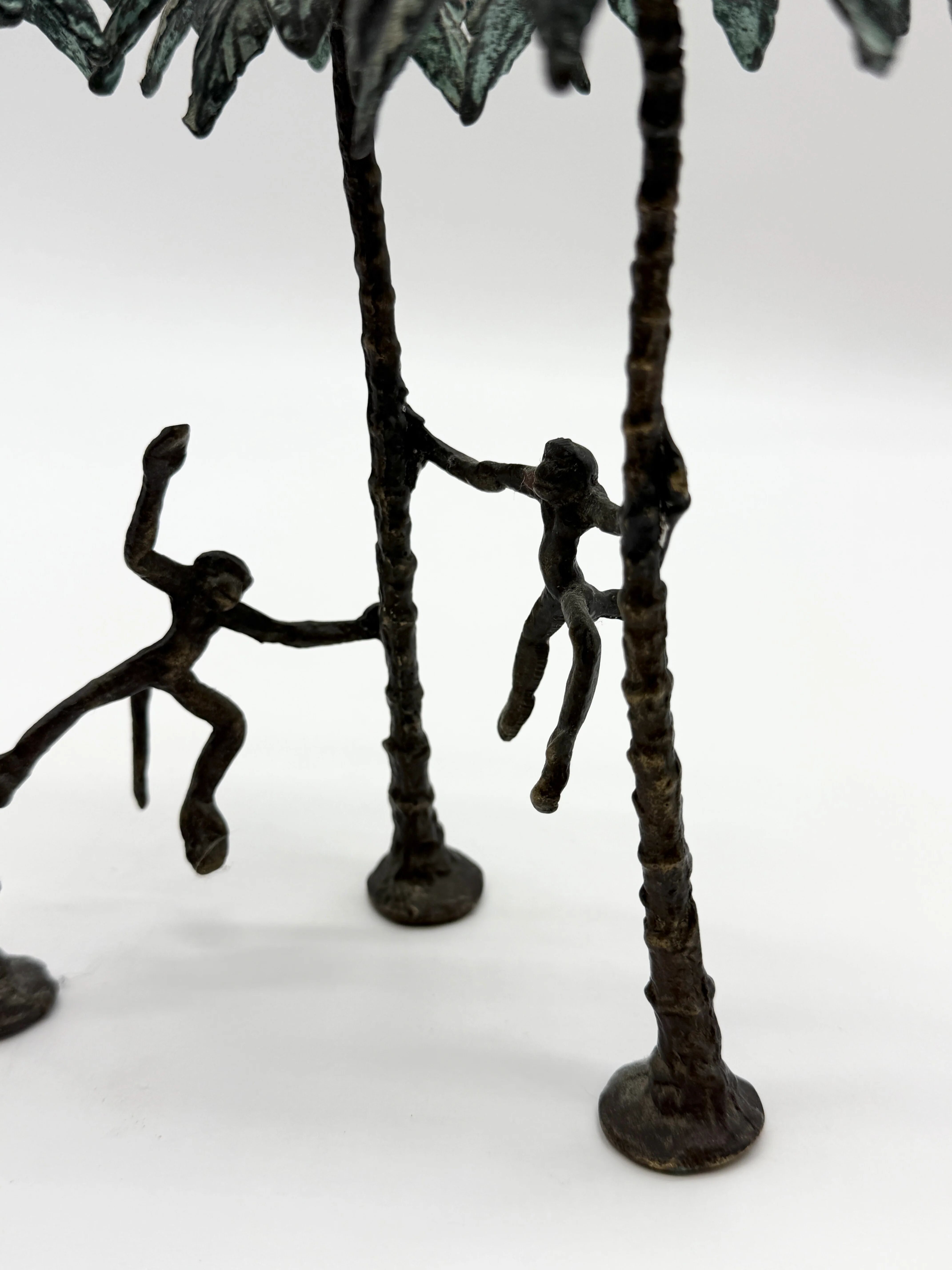 Chandelier "singe" en bronze patiné, 1970s