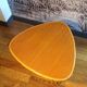 Table basse vintage tripode en rotin