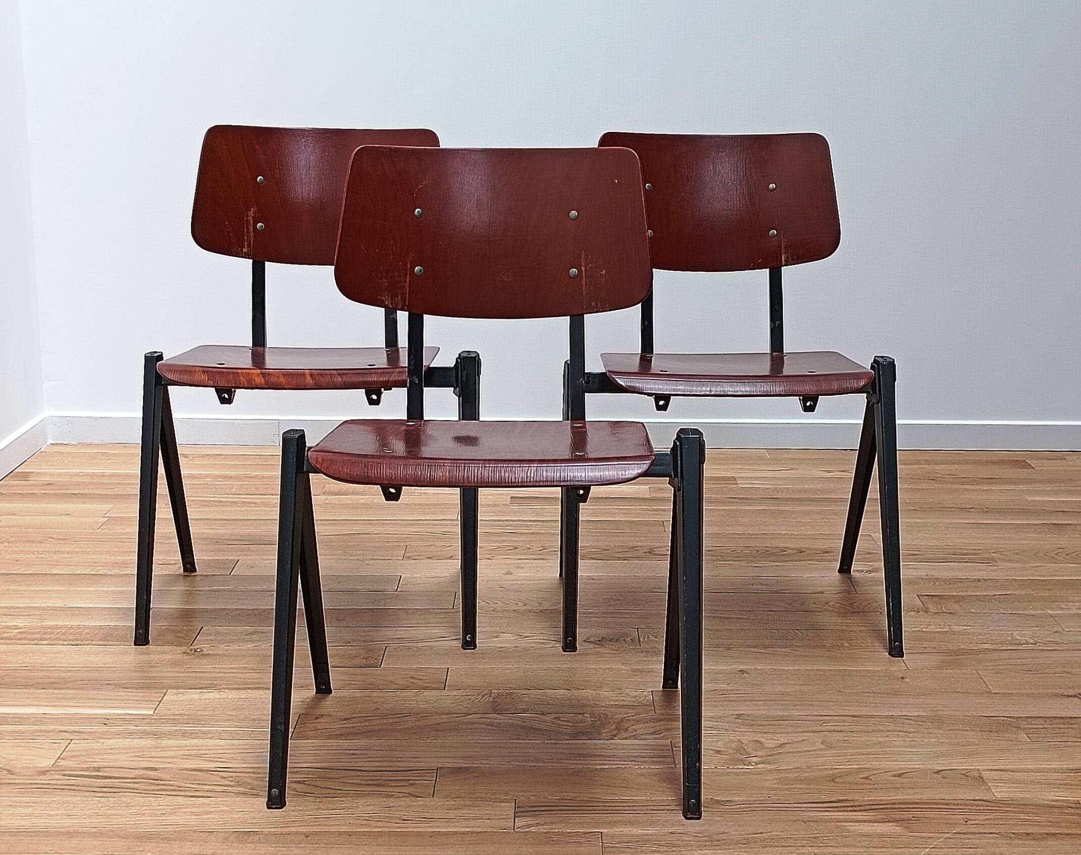 S16 industrial chair, Galvanitas