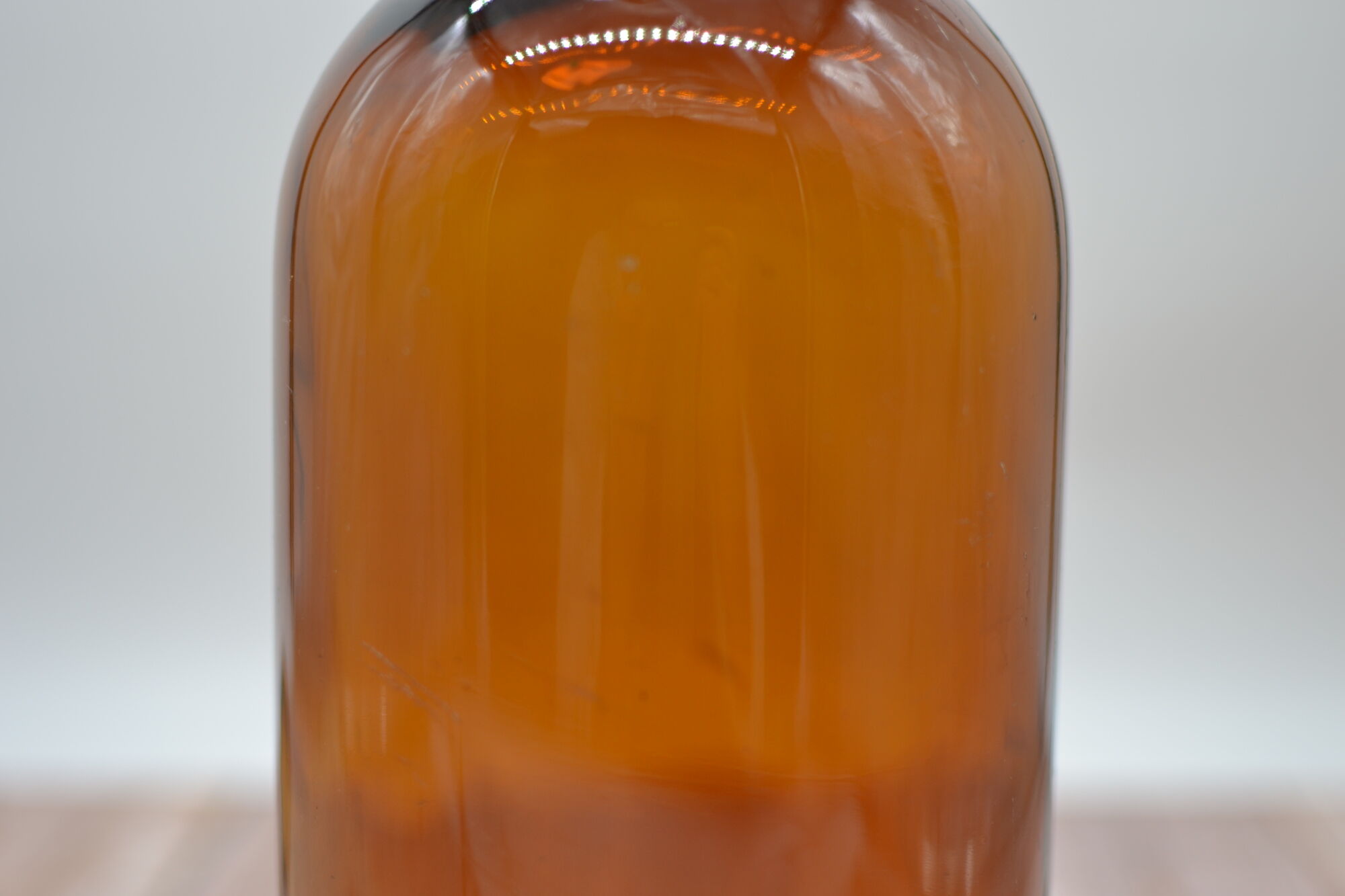 Old bottle amber glass pharmacy large capacity 2 liters