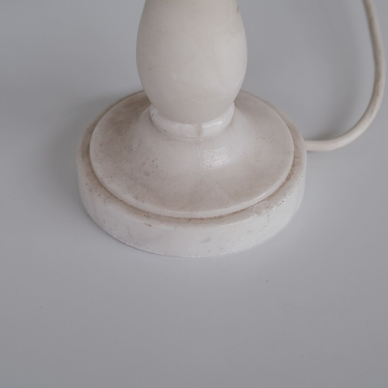 Alabaster french mid-century table lamp