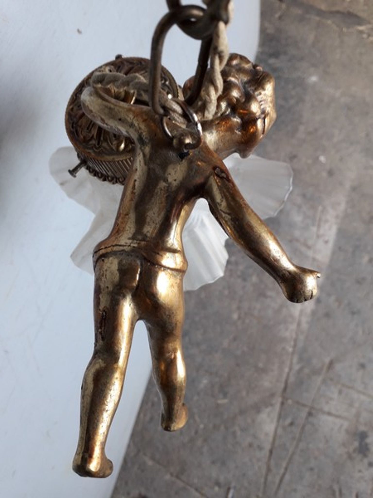 Hanging chandelier / bronze angel dore ep 1940/50