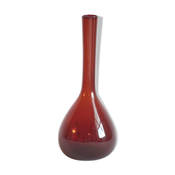 Vase rouge rubis par Arthur Percy pour Gullaskruf Glasbruk, Suède années 1950