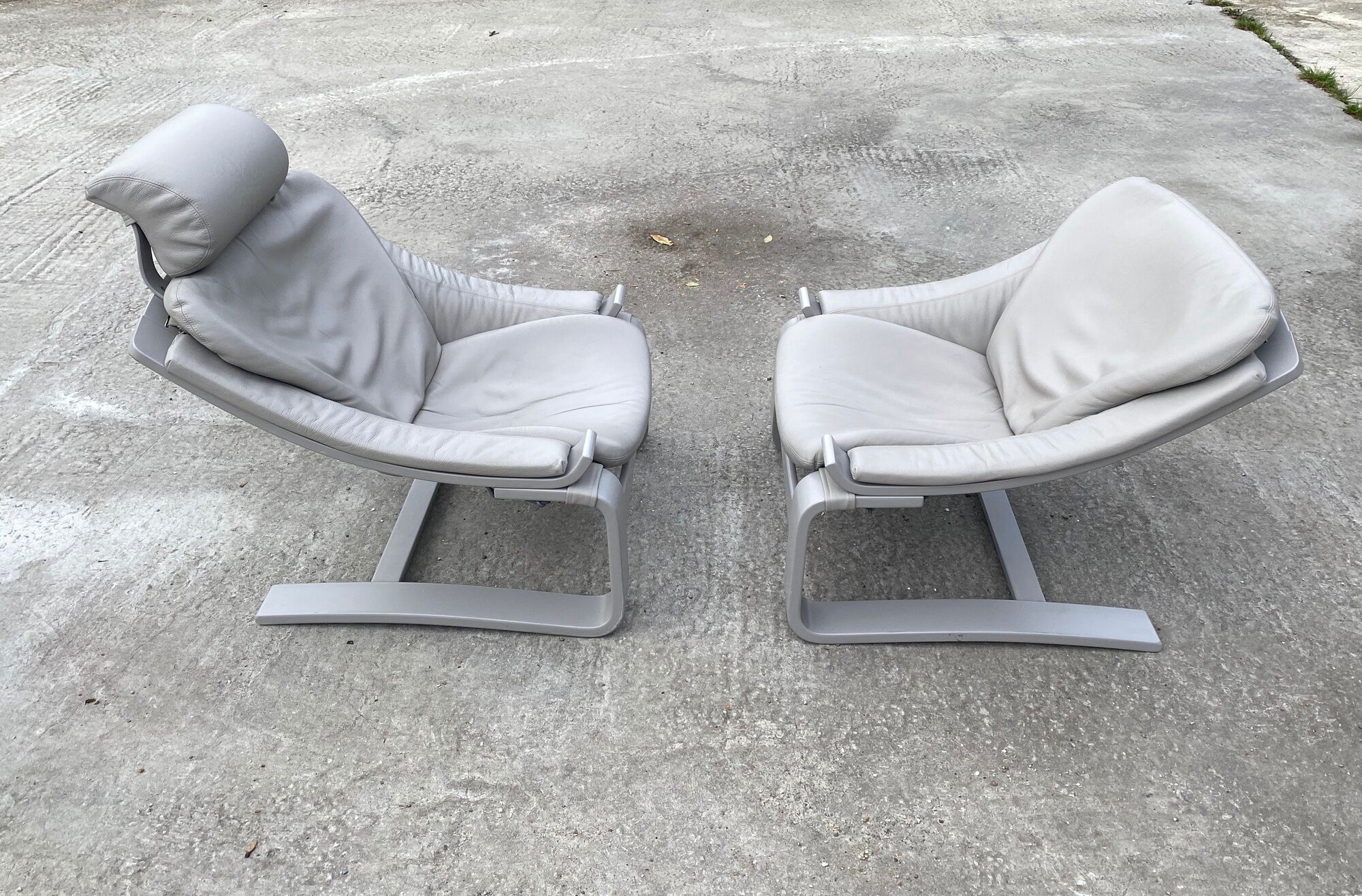 Pair of vintage grey leather armchairs by Ake Fribytter 1970