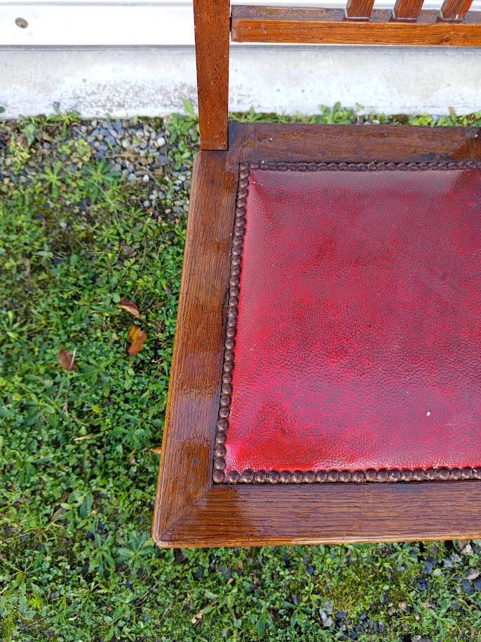 6 Art Deco dining chairs in solid wood and burgundy leather.
