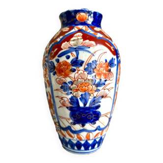 Vase imari en porcelaine peinte à la main - japon, fin xixème