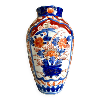 Imari vase in hand-painted porcelain - Japan, late 19th century