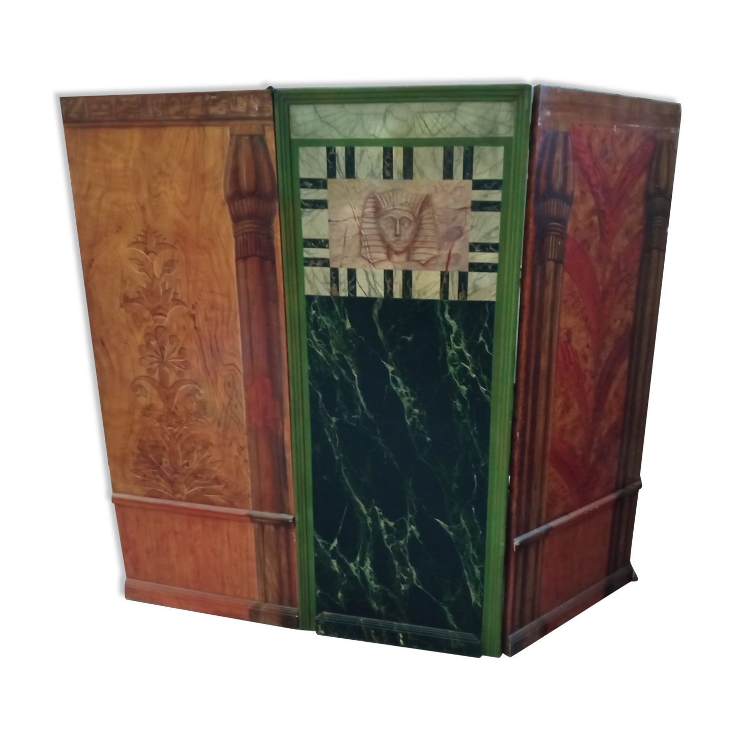 Trompe l'oeil screen