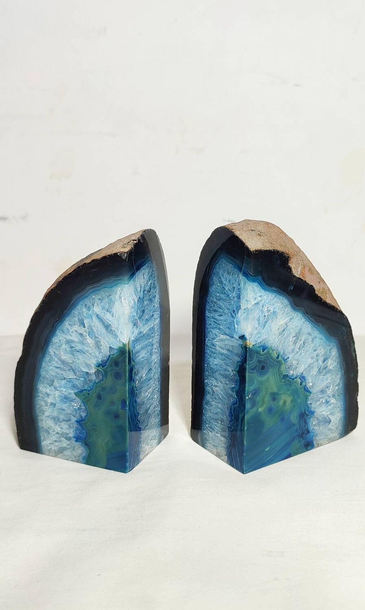 Sujetalibros de ágata azul. Brasil, 1990s.