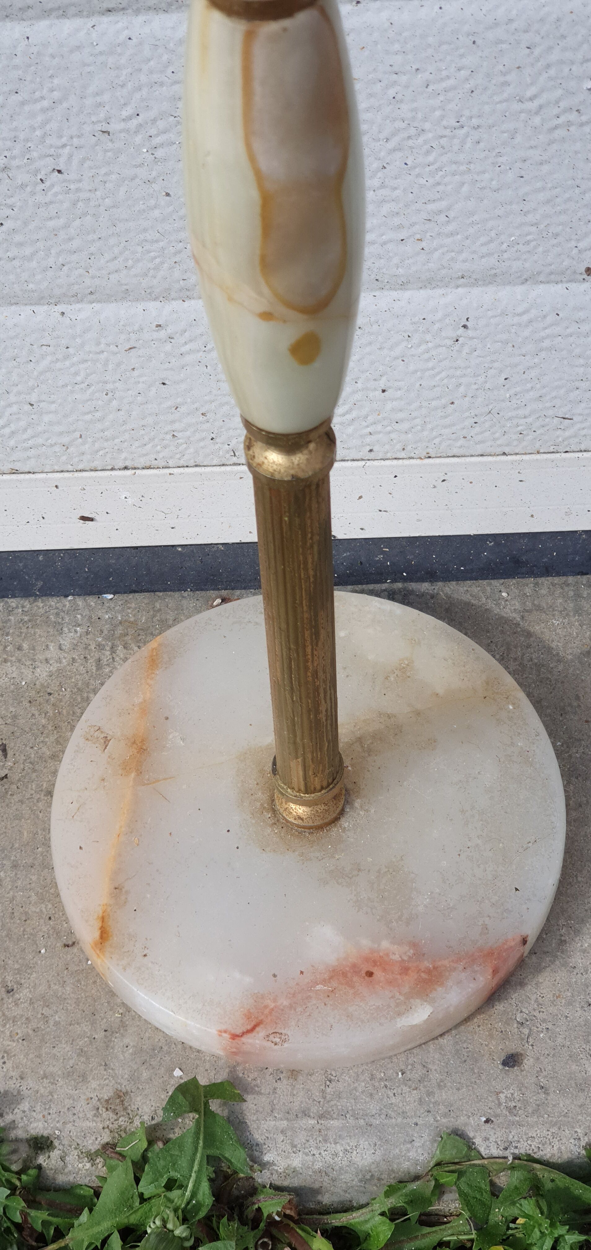 Marble pusher ashtray on foot, 1970