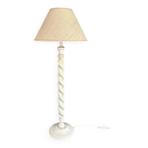 Lampe blanche en bois
