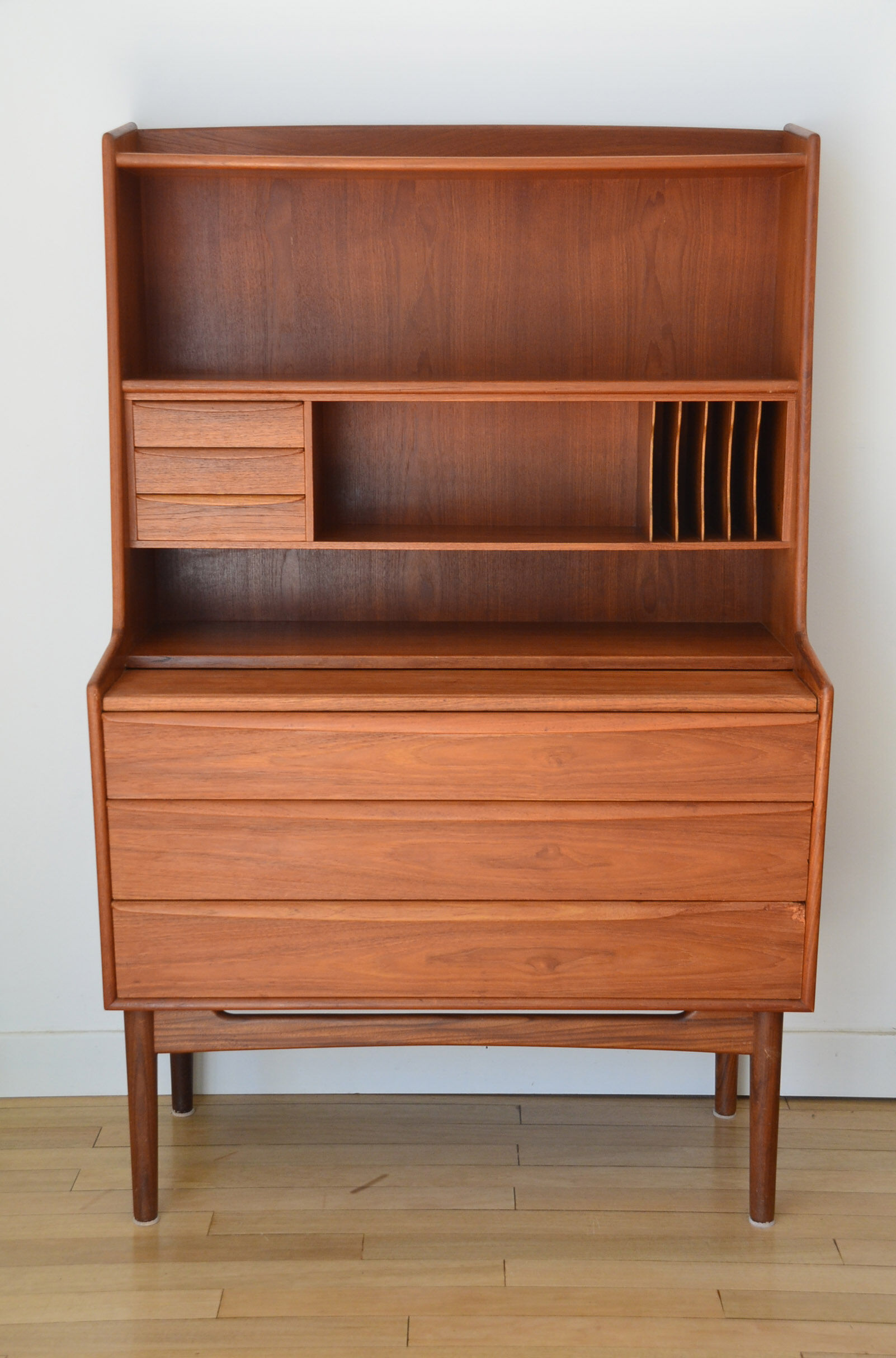 Secretary teck by Svend A Madsen 1960