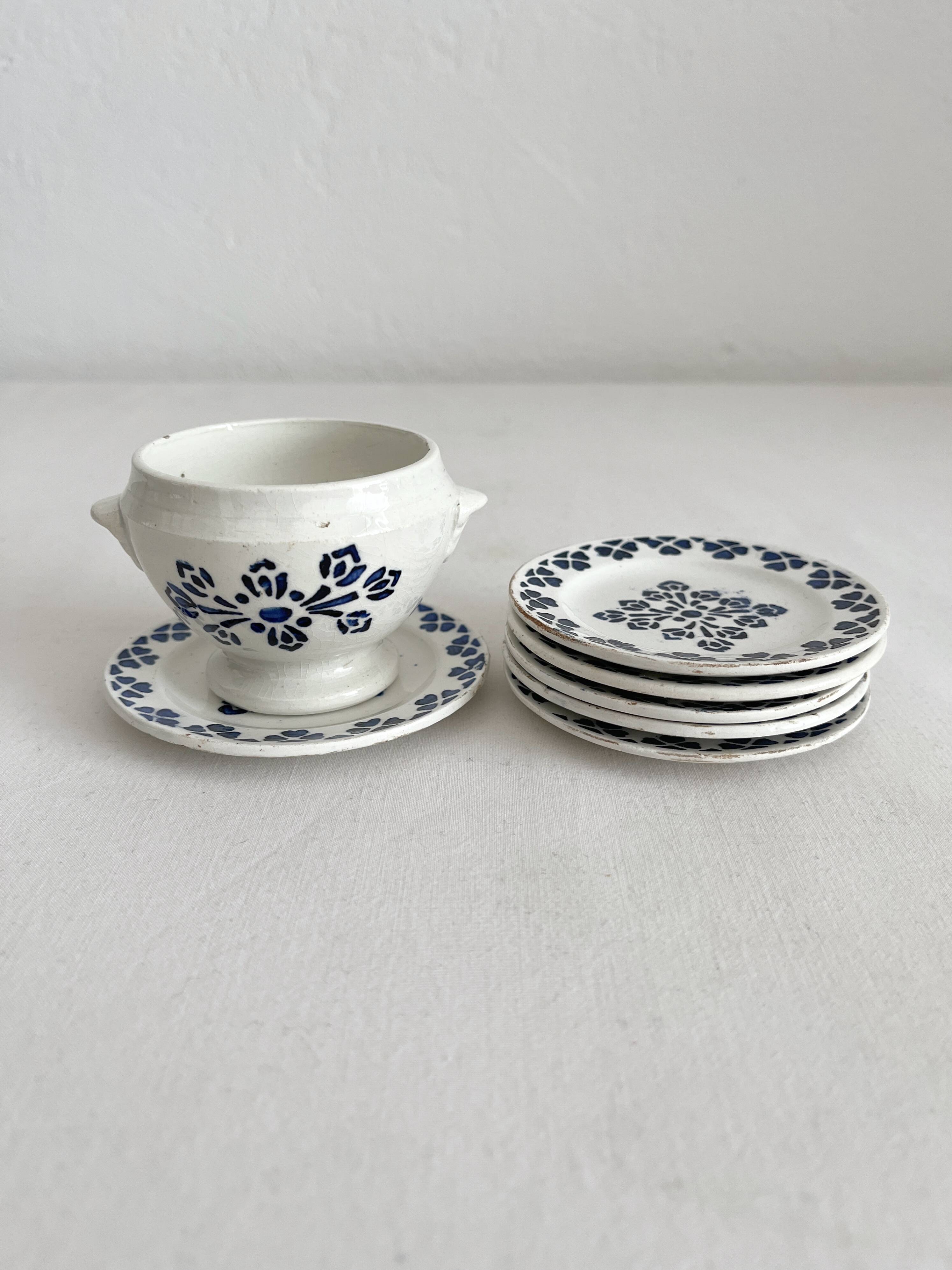 7 pieces of antique earthenware tea set