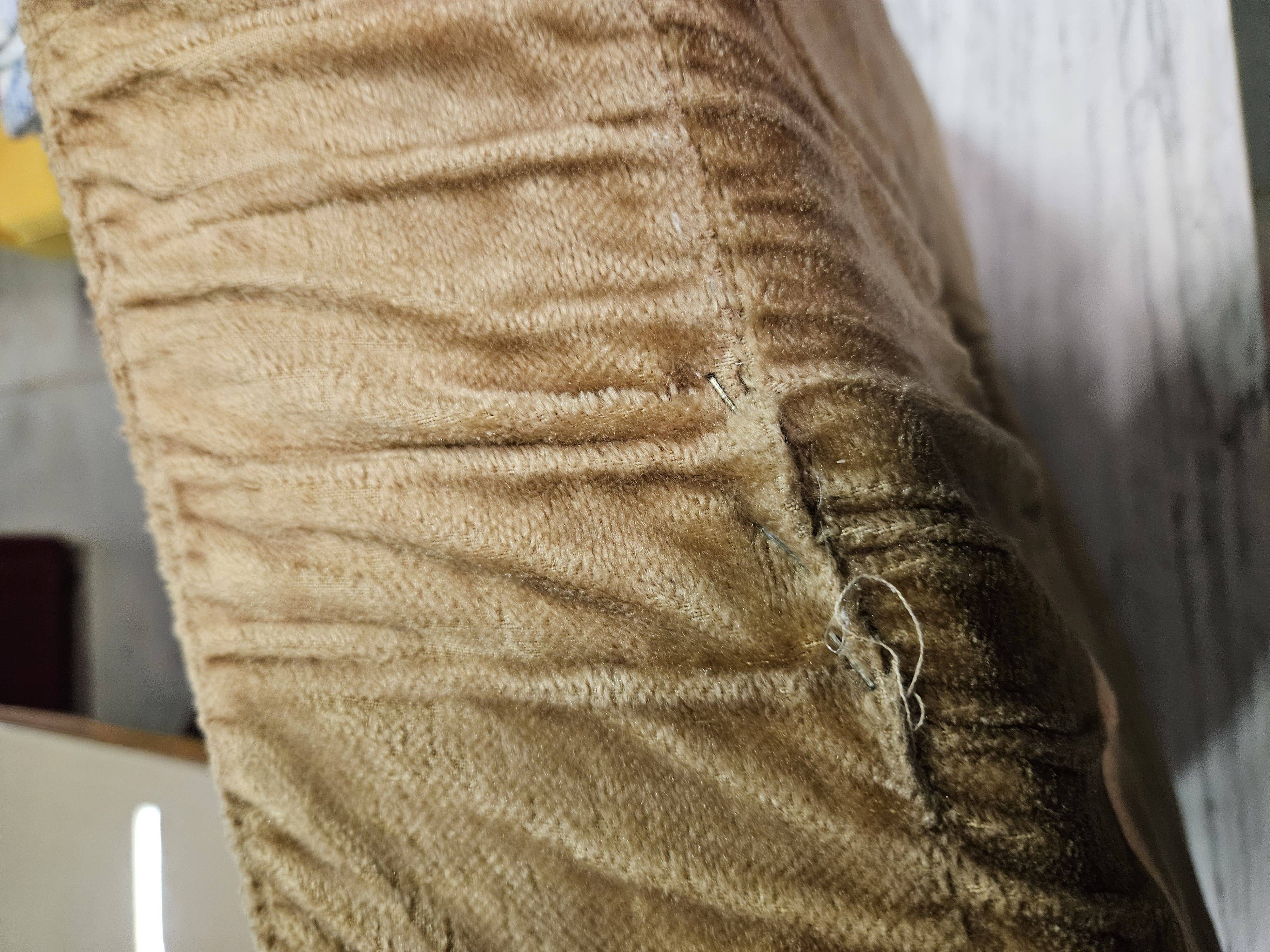 Fauteuil années 70 en tissu et acier