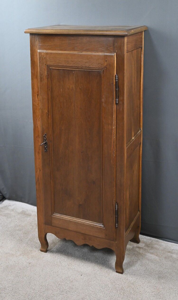 Regional standing man in solid oak – 2nd part of the 19th century