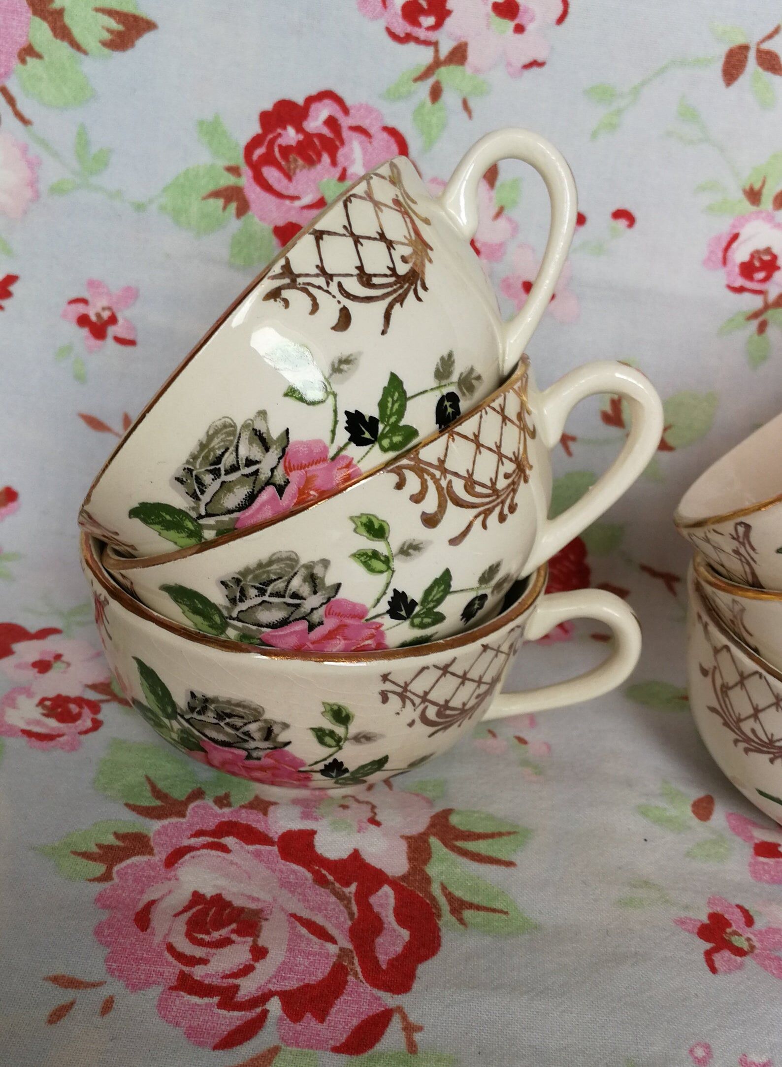 6 cups old Sarreguemines