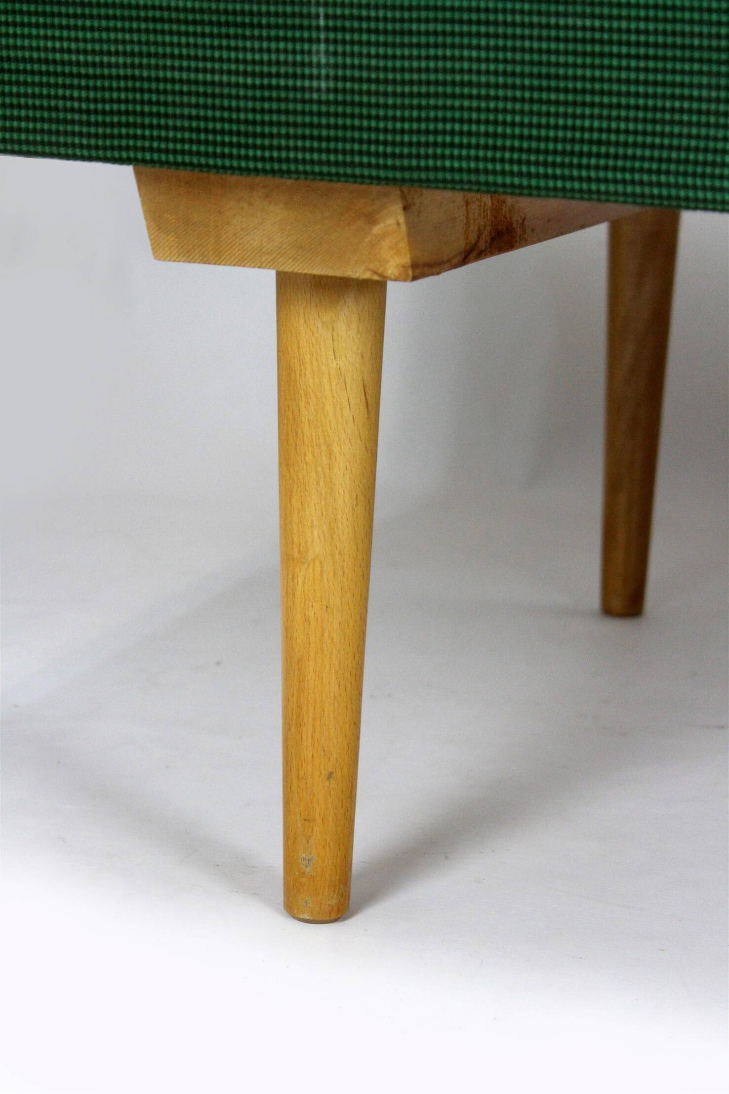 Sofa by Miroslav Navratil for Drevopodnik Brno, 1960s