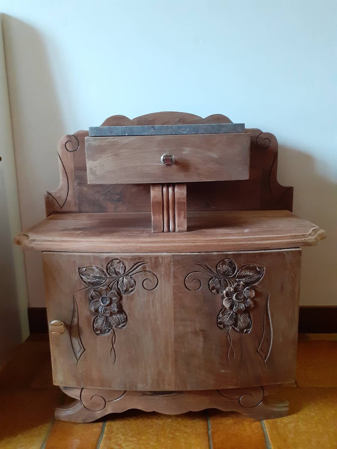 Bedside table