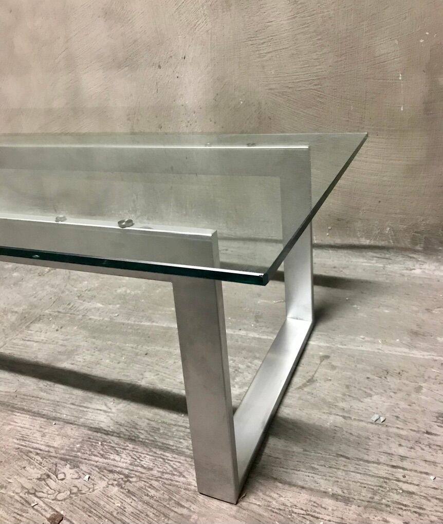 Glass lounge coffee table