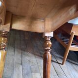 Oval table