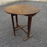 Tilting winegrower's table