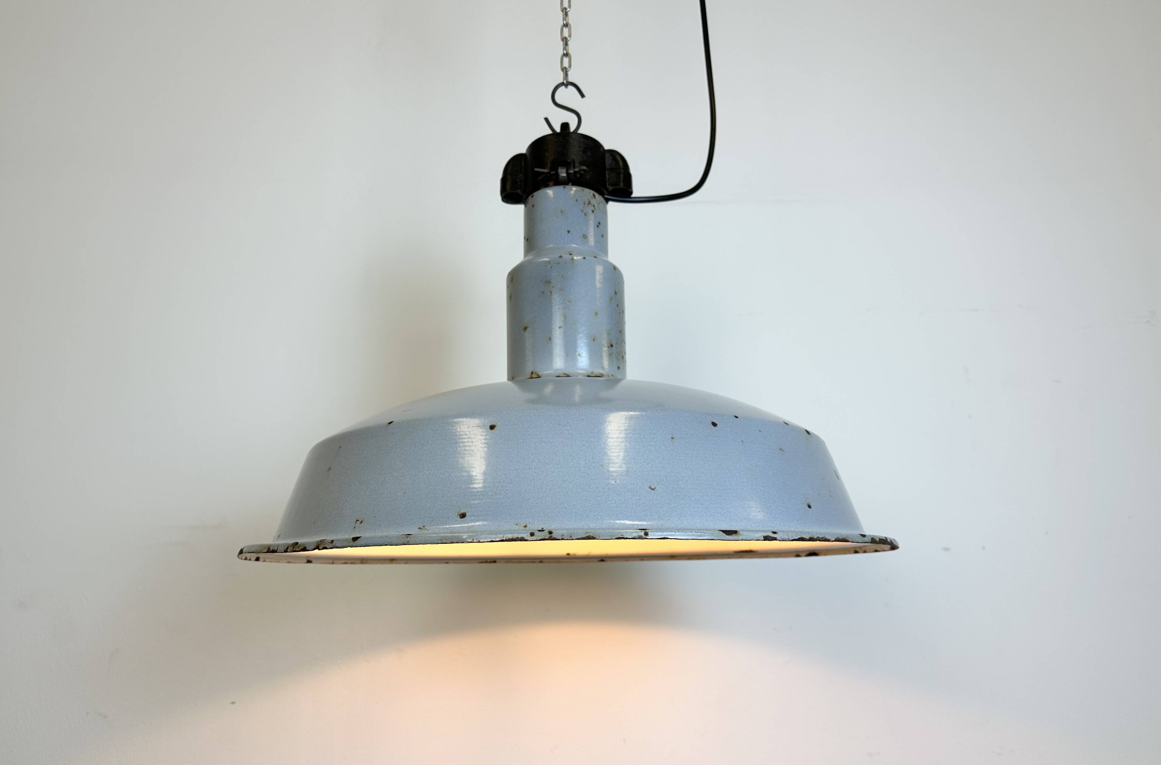 Large industrial midcentury grey enamel factory lamp, 1950s