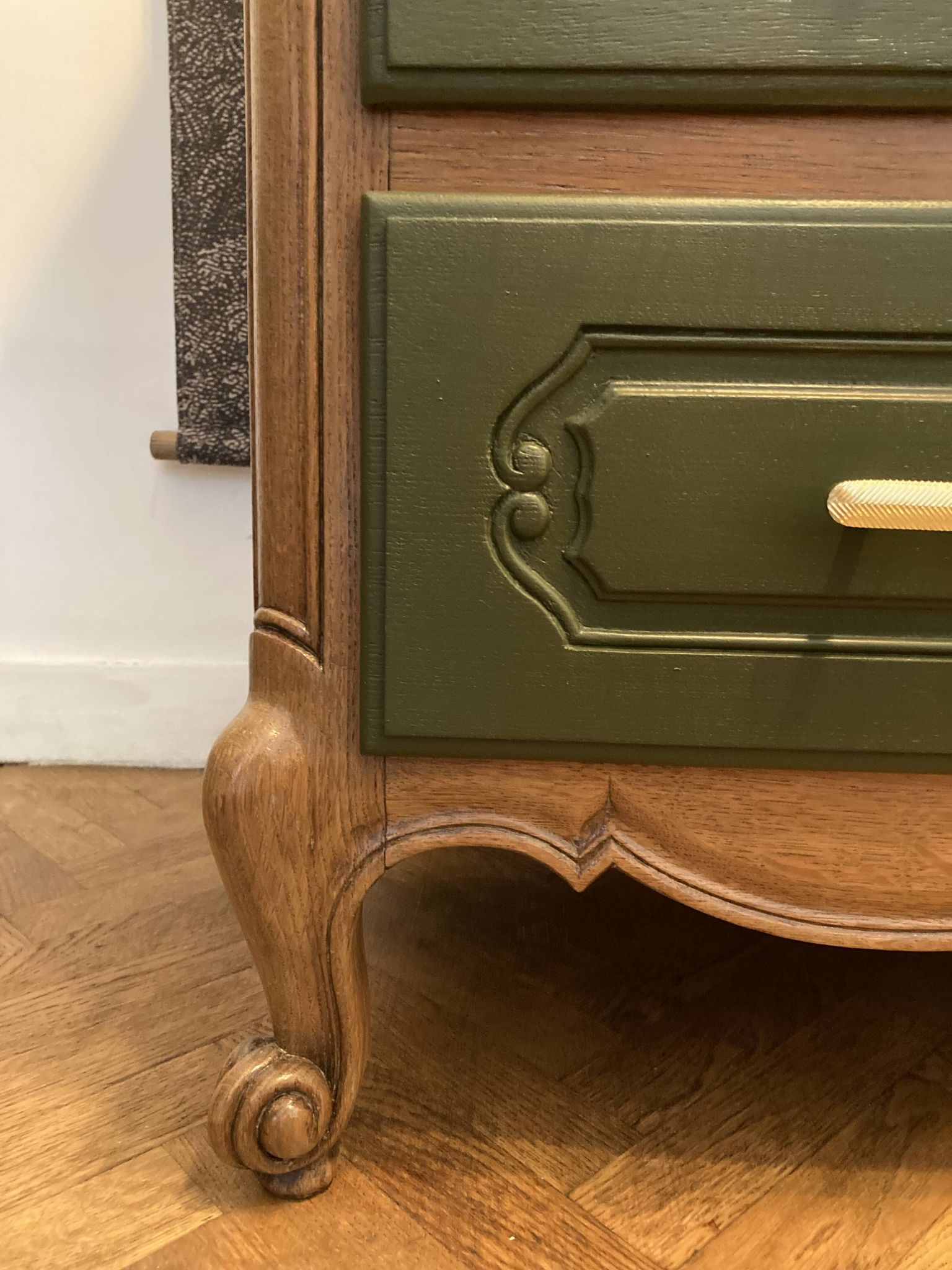 Large chest of drawers