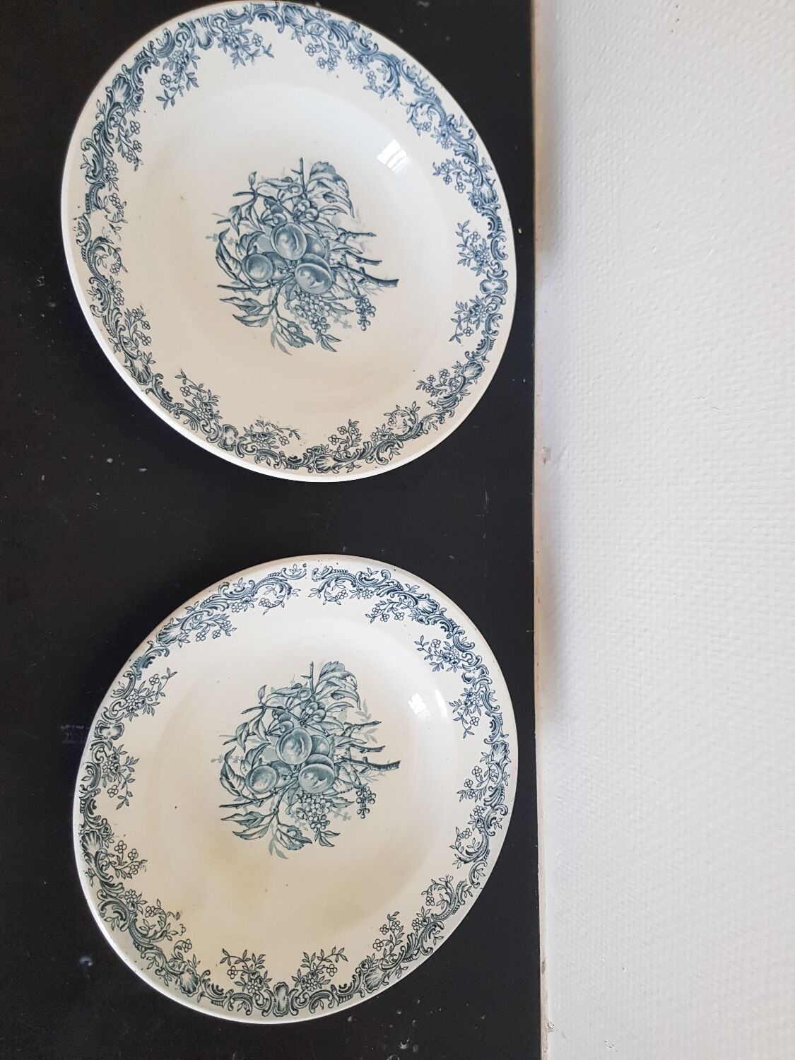 Set of 6 hollow plates iron earth