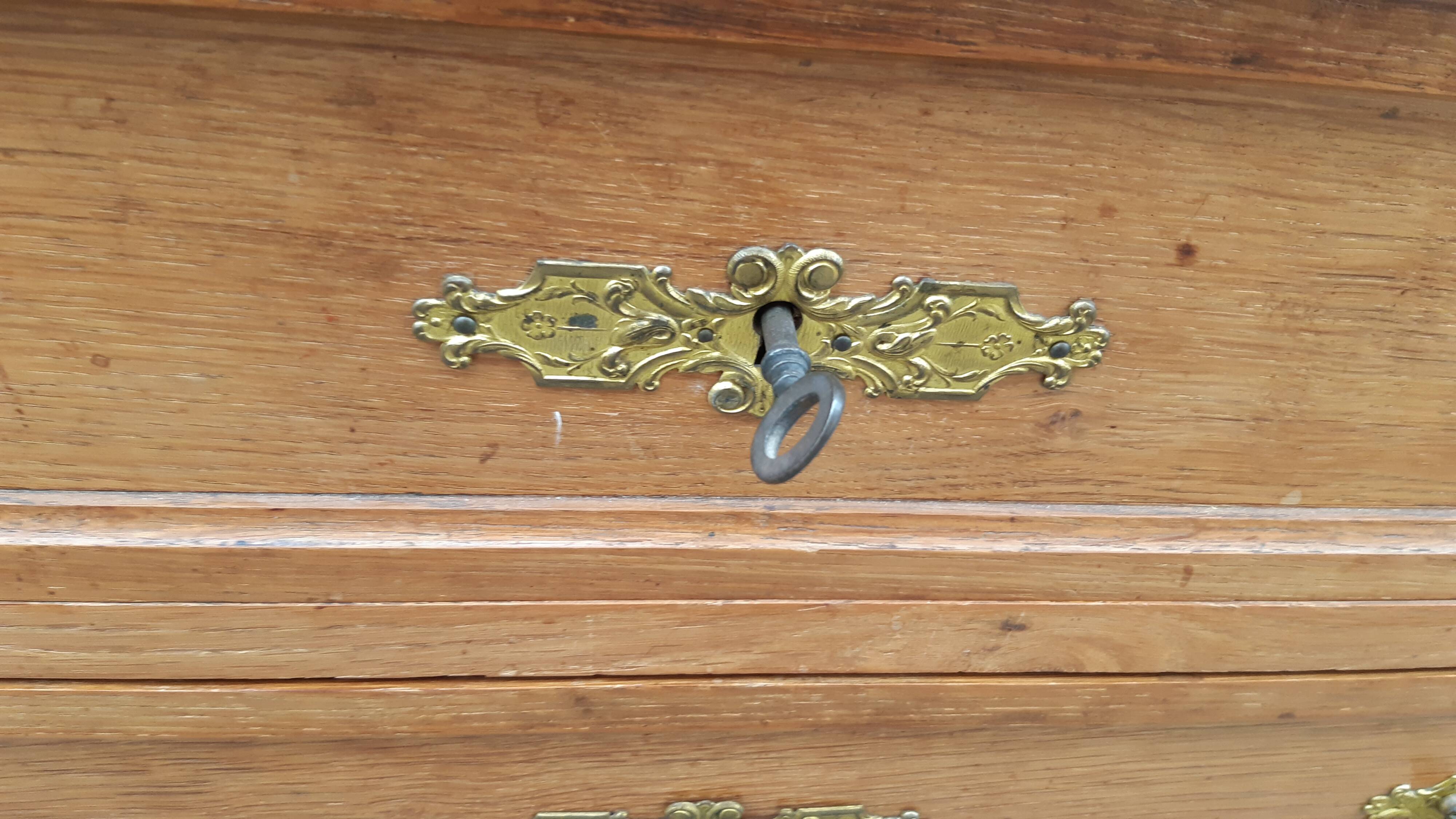 Oak and marble chest of drawers