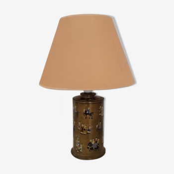 Vintage lacquer lamp.