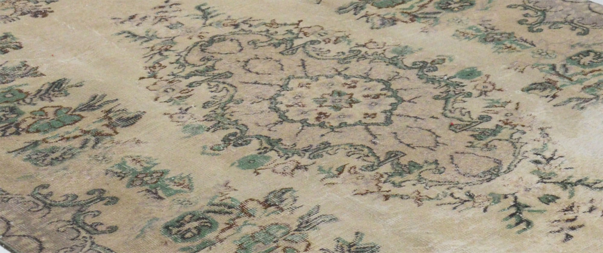 Anatolian handmade rug 262 x 164 cm