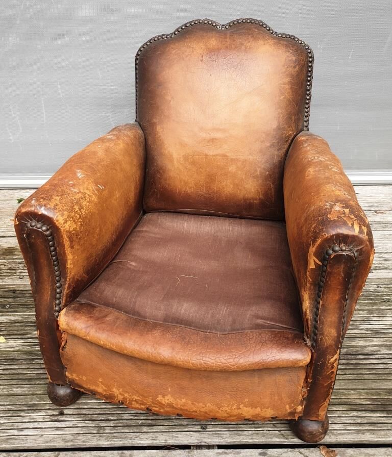 Pair armchairs club leather "punk" back mustache