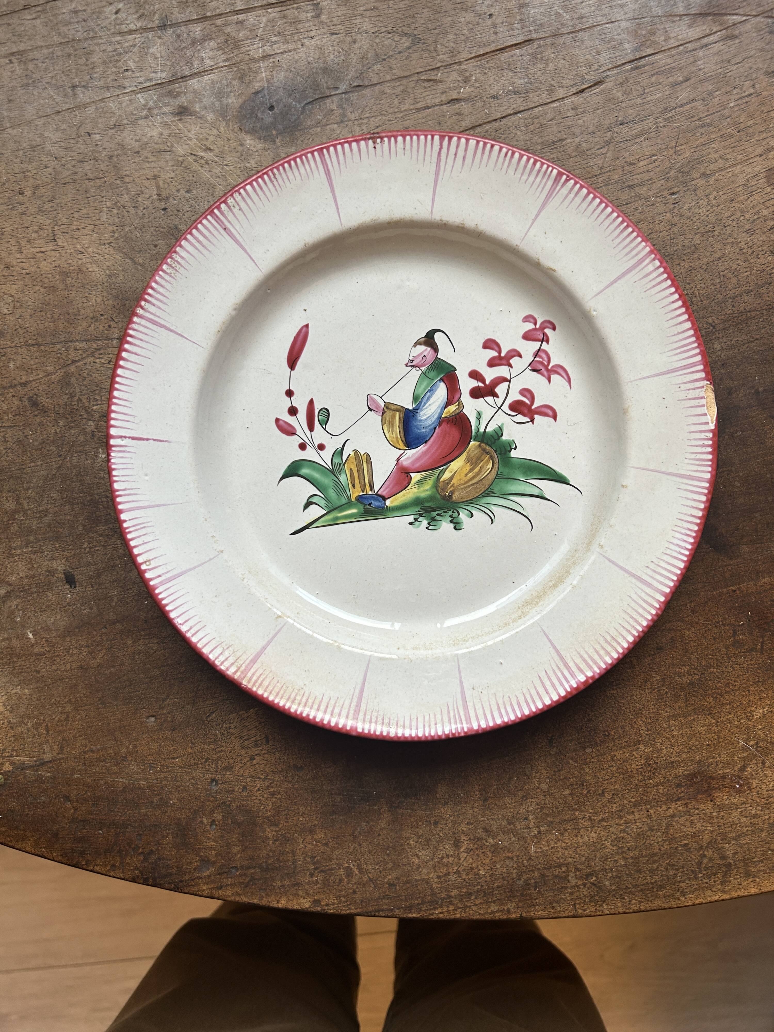 Lot de 4 assiettes 18ème – Faïence des Islettes – Décor chinois polychrome
