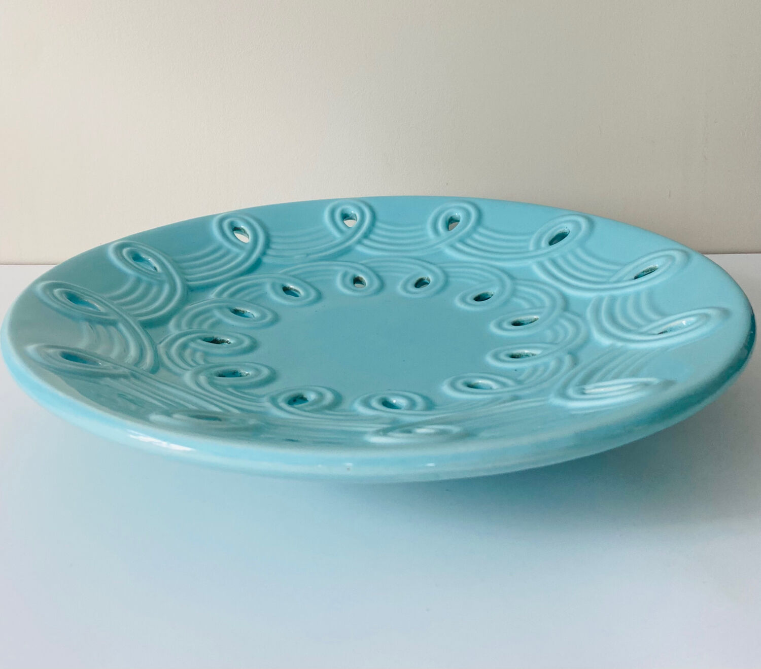 Cut signed Blanche Letalle