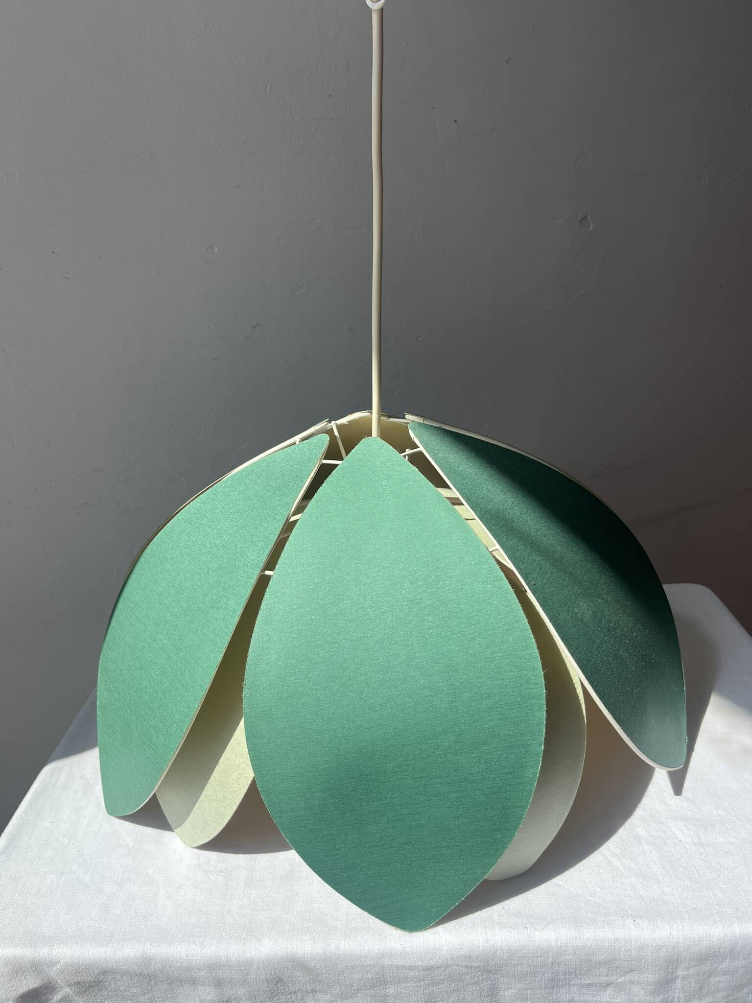 Suspension vintage fleur de lotus verte, 12 pétales