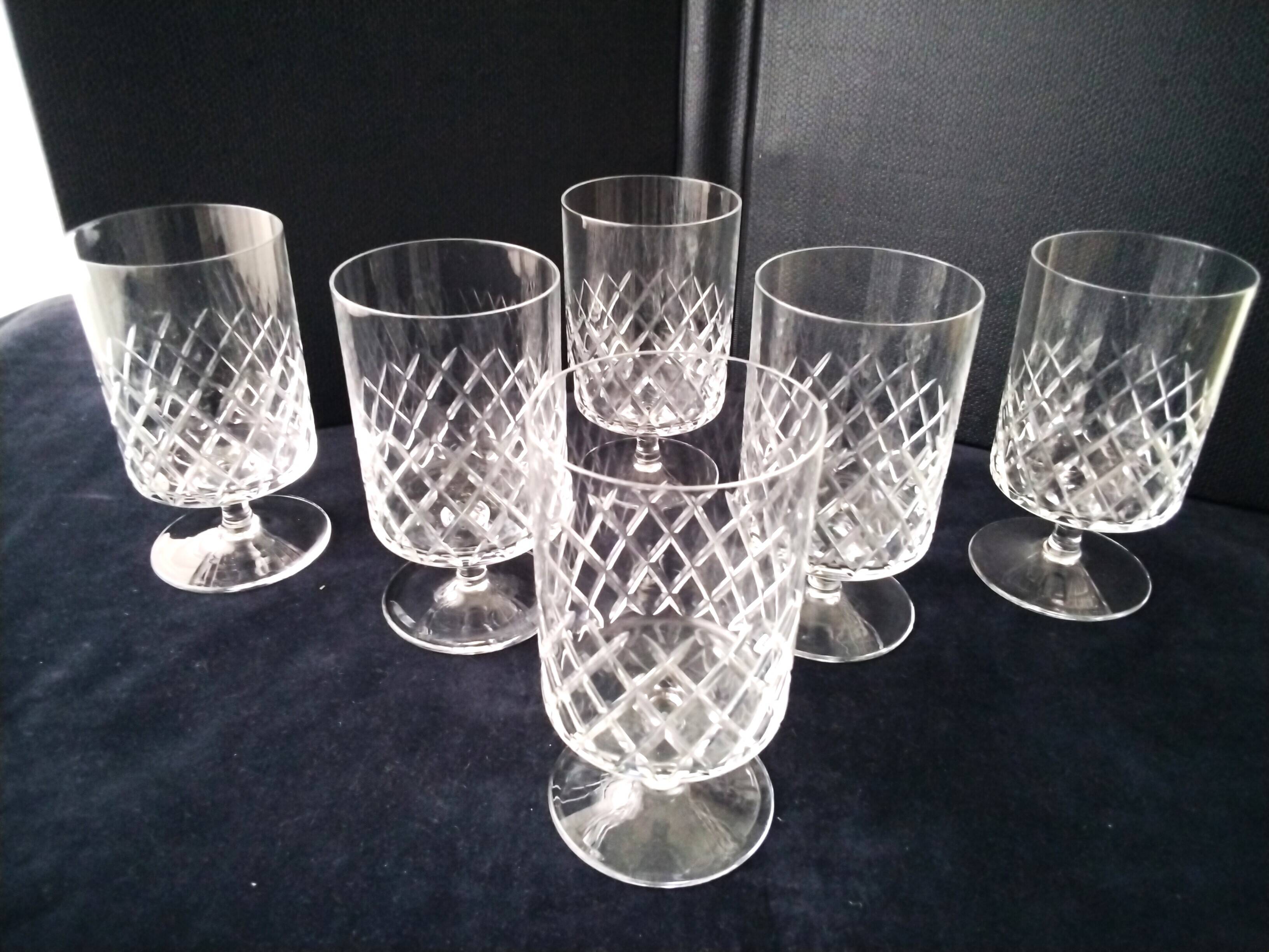 6 Verres à eau ou grands verres à vin Cristallin  Décor croisillons