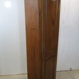 Corner, furnished to high angle pine