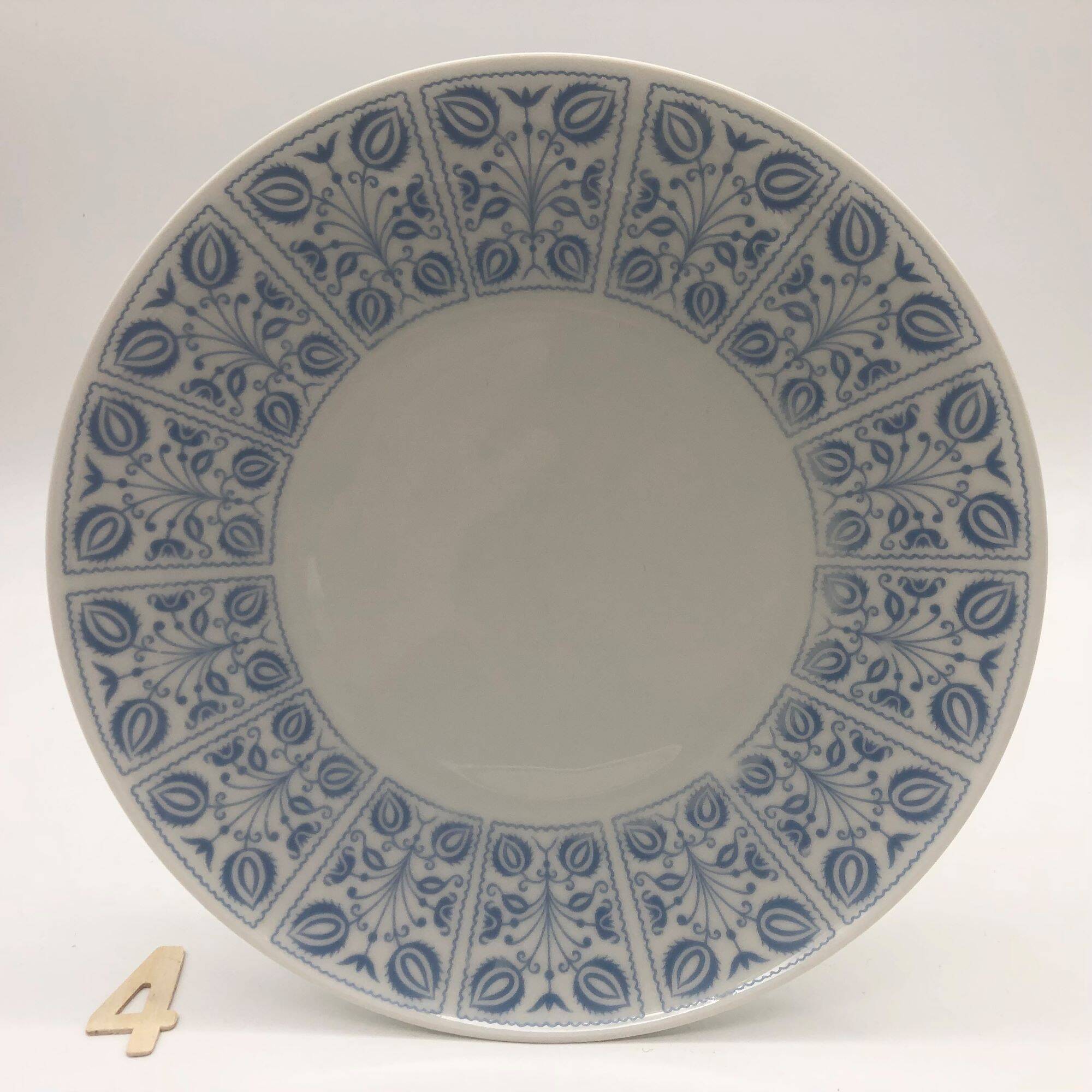 6 dinner plates and dish, H&C Selb Bavaria Germany Heinrich