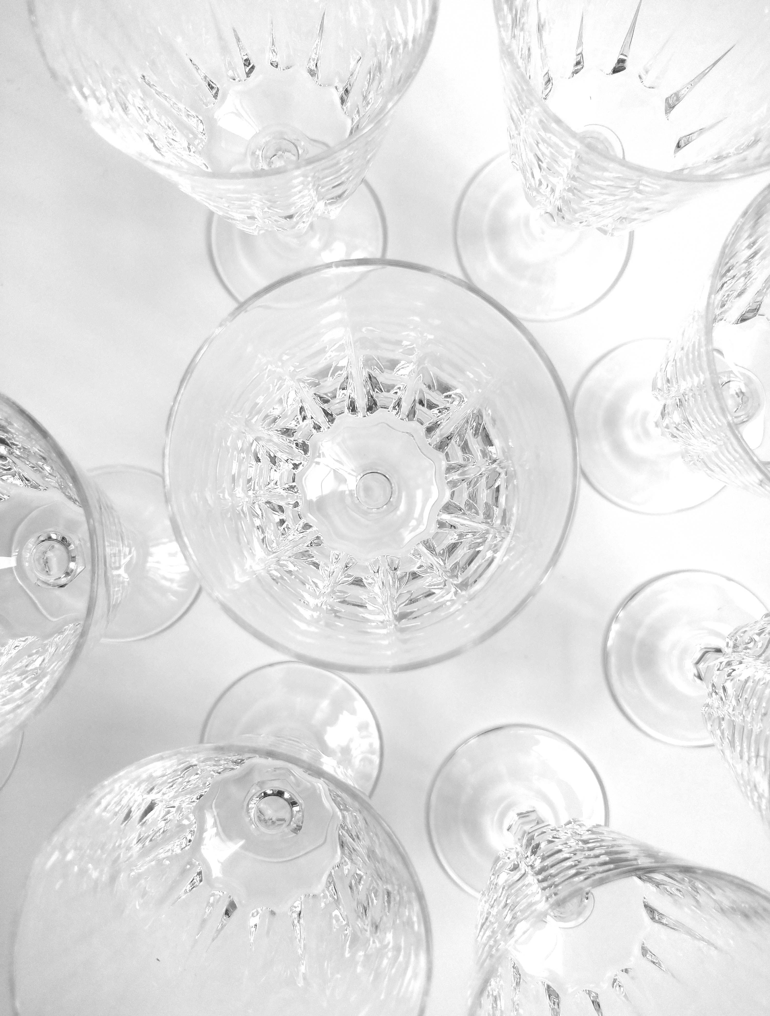 Set of 9 vintage Arcques crystal white wine glasses