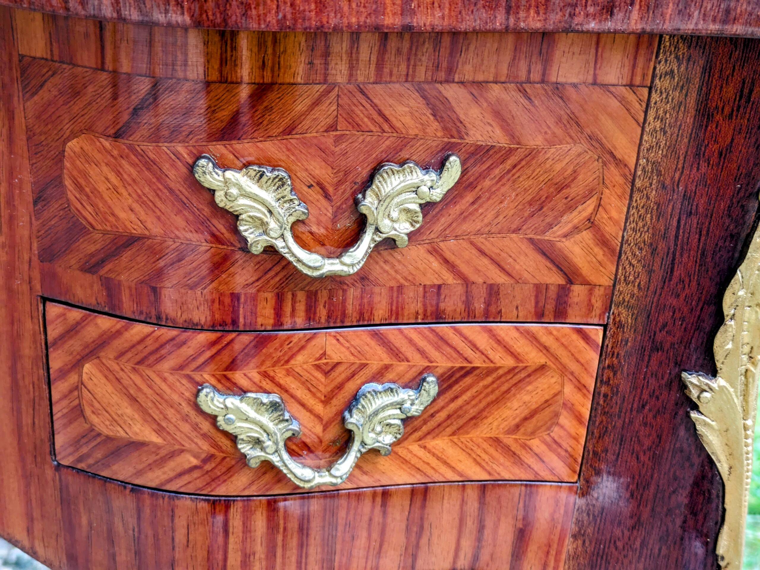 Coiffeuse marqueterie de palissandre style Louis XV