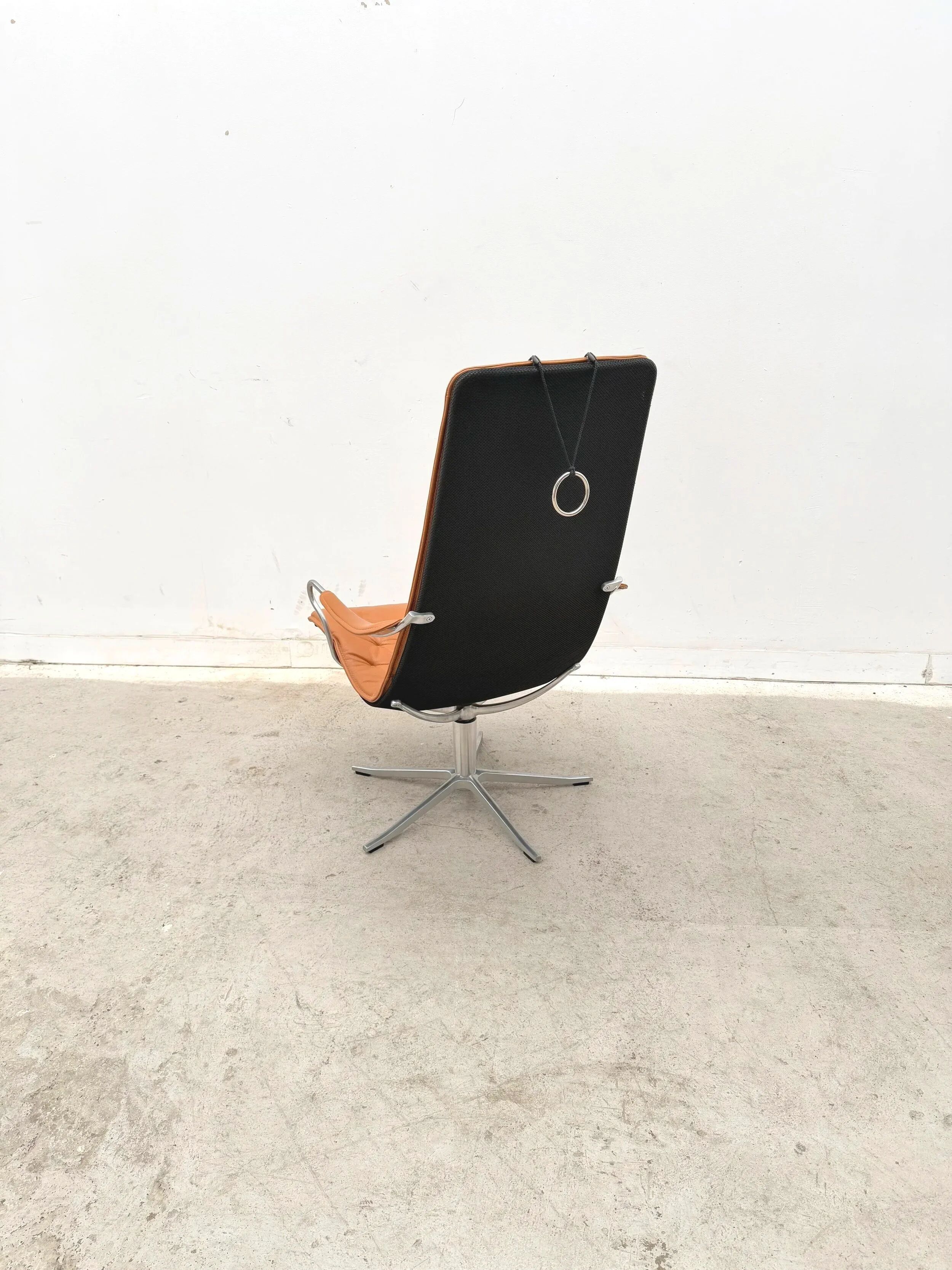 "Bravo" armchair by Jan Ekström for Conform in leather and aluminium, Sweden 2018