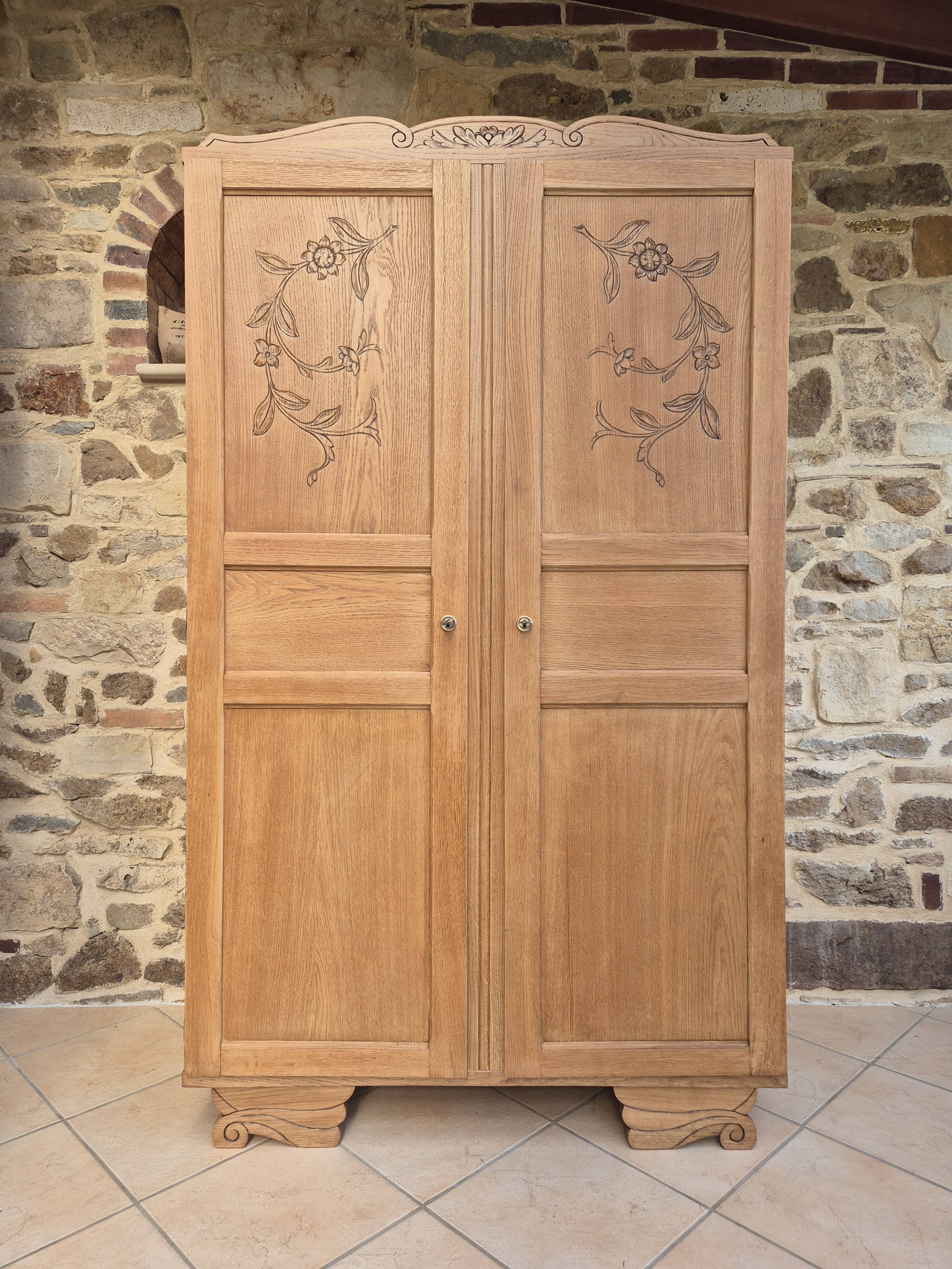 Armoire parisienne art déco
