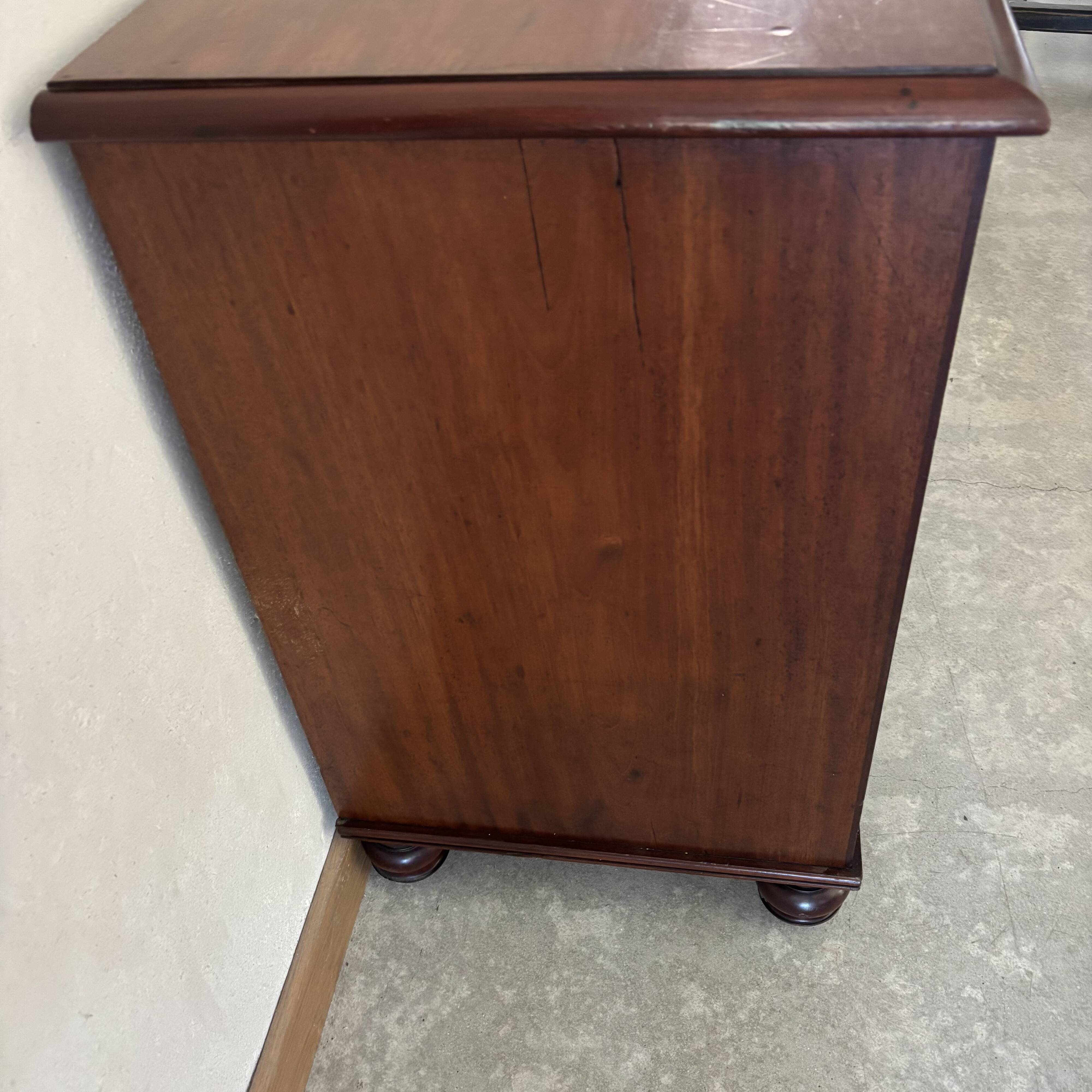 English mahogany commode