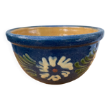 Enamelled bowl